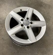 Load image into Gallery viewer, 1x Alufelge 16 Zoll 8.0" 5x112 A1714013402 Mercedes-Benz Rim Wheel FEL8861299958aw