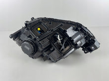 Laden Sie das Bild in den Galerie-Viewer, Frontscheinwerfer Mercedes-Benz W166 A1669066003 Full LED Ein Satz Headlight SCH1314609725on