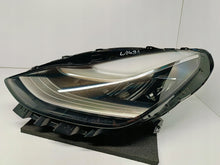 Laden Sie das Bild in den Galerie-Viewer, Frontscheinwerfer Tesla Model 3 5yj3 1077375-00-C Full LED Links Headlight
