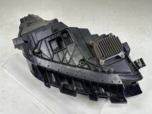 Laden Sie das Bild in den Galerie-Viewer, Frontscheinwerfer Tesla Model 3 1514952-00-D Links Scheinwerfer Headlight SCH2864191167et