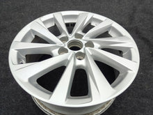 Load image into Gallery viewer, 1x Alufelge 17 Zoll 7.5" 5x114.3 45ET Glanz Silber 42611-33F60 Toyota Camry FEL2479770186xd