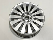 Laden Sie das Bild in den Galerie-Viewer, 1x Alufelge 17 Zoll 7.5&quot; 5x112 47ET 3C0601025G VW Passat Rim Wheel