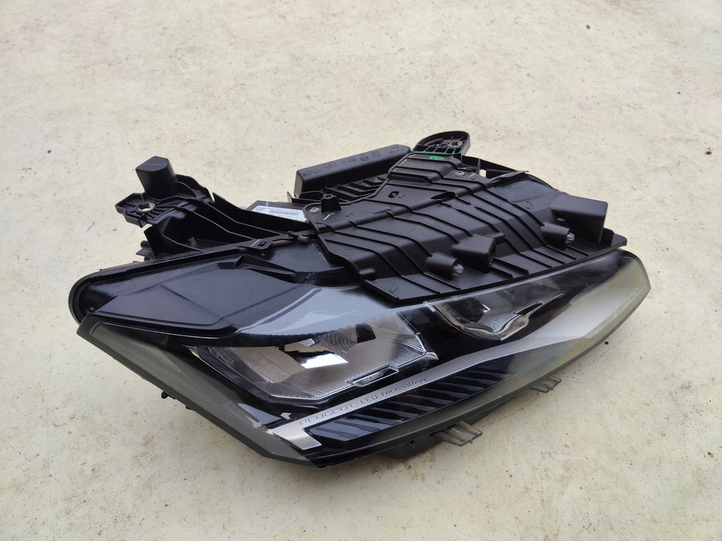 Frontscheinwerfer Peugeot 308 III 9851673580 Full LED Rechts Headlight SCH2581443355ct