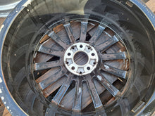 Load image into Gallery viewer, 1x Alufelge 19 Zoll 8.0" 5x112 43 5ET A1564012800 Mercedes-Benz X156 Rim Wheel FEL3947286420ti