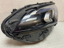 Laden Sie das Bild in den Galerie-Viewer, Frontscheinwerfer Mercedes-Benz W177 A1779065601 Full LED Rechts Headlight SCH4934030725wt