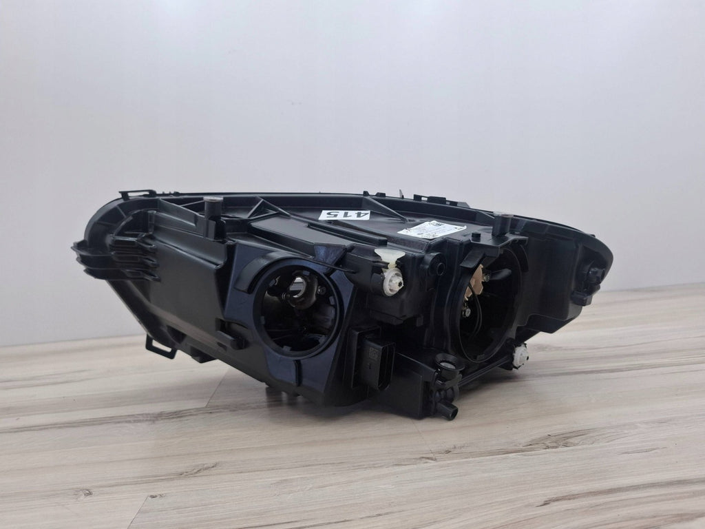 Frontscheinwerfer Mercedes-Benz Cla C118 A1189062000 Rechts Headlight SCH5541134093xr