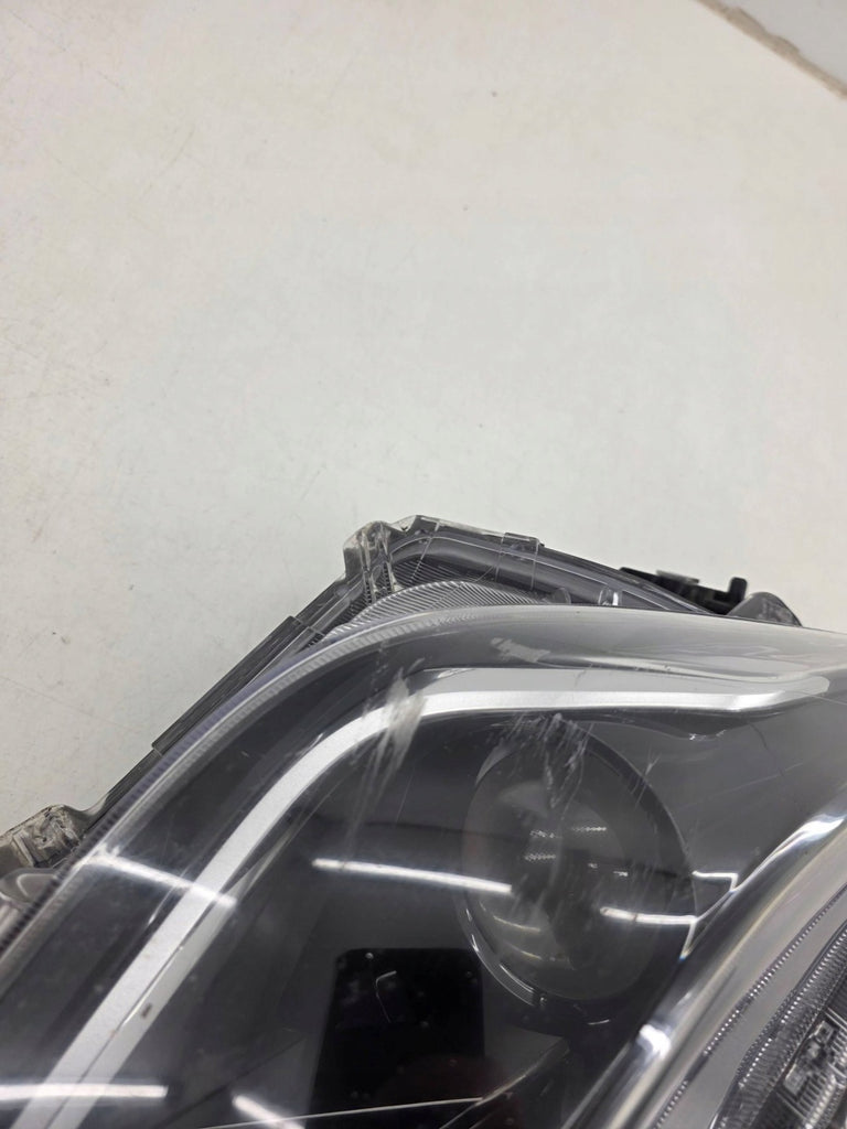 Frontscheinwerfer Toyota Corolla 81110-0T30 Rechts Scheinwerfer Headlight SCH2172358617vv