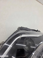 Load image into Gallery viewer, Frontscheinwerfer Toyota Corolla 81110-0T30 Rechts Scheinwerfer Headlight SCH2172358617vv