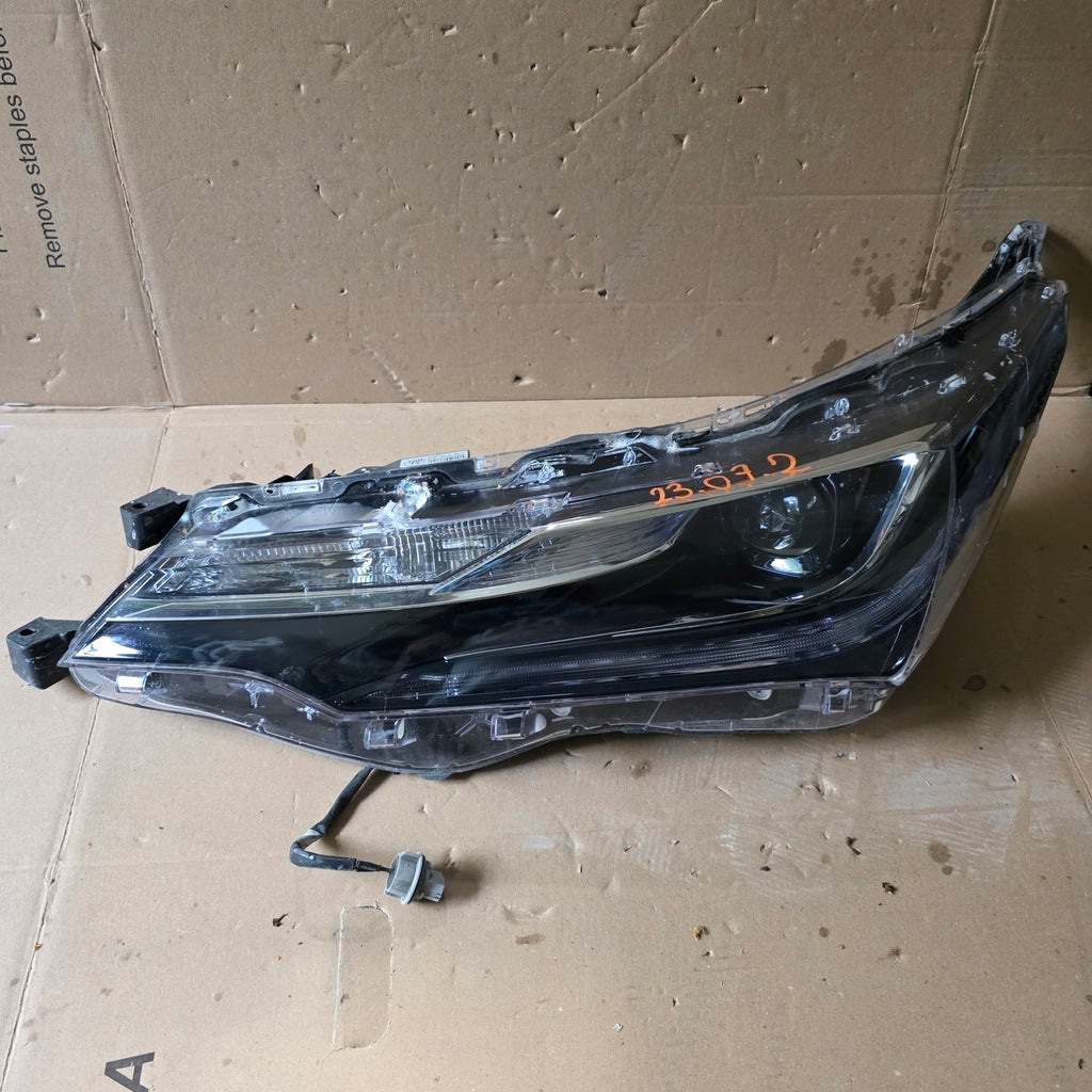 Frontscheinwerfer Toyota Corolla 81150-02L70 Links Scheinwerfer Headlight SCH8146838495kw