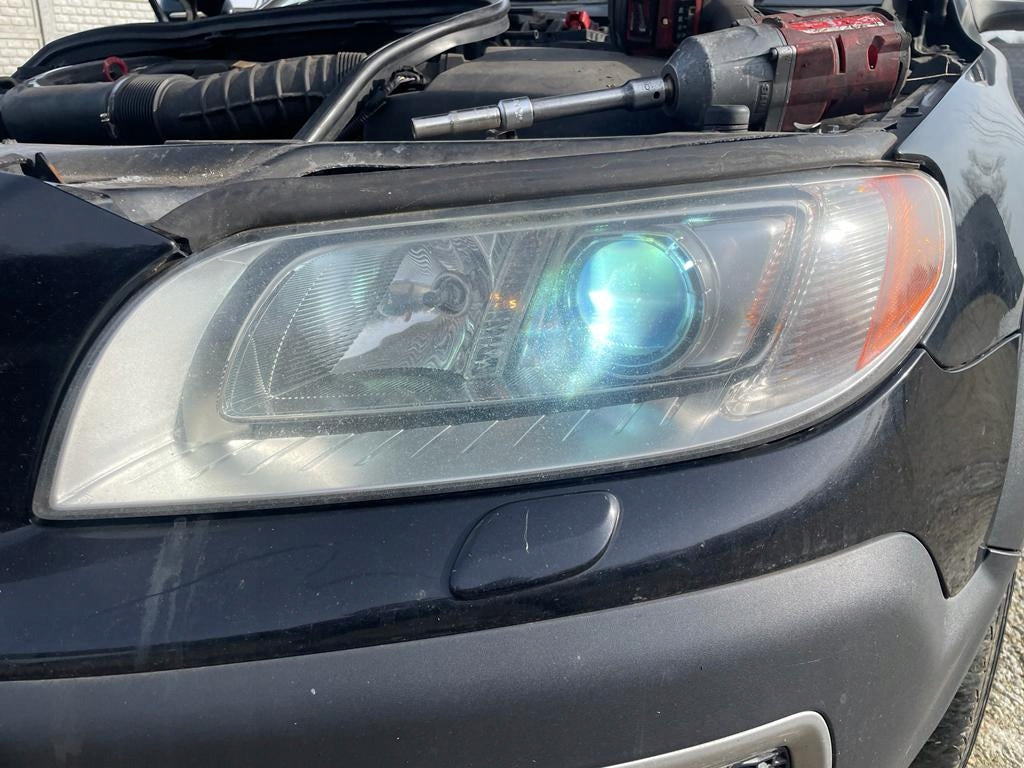 Frontscheinwerfer Volvo Xc70 Ein Stück (Rechts oder Links) Headlight