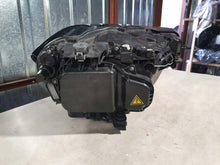 Load image into Gallery viewer, Frontscheinwerfer VW Sportsvan 517941751 Xenon Links Scheinwerfer Headlight SCH1233900921ub