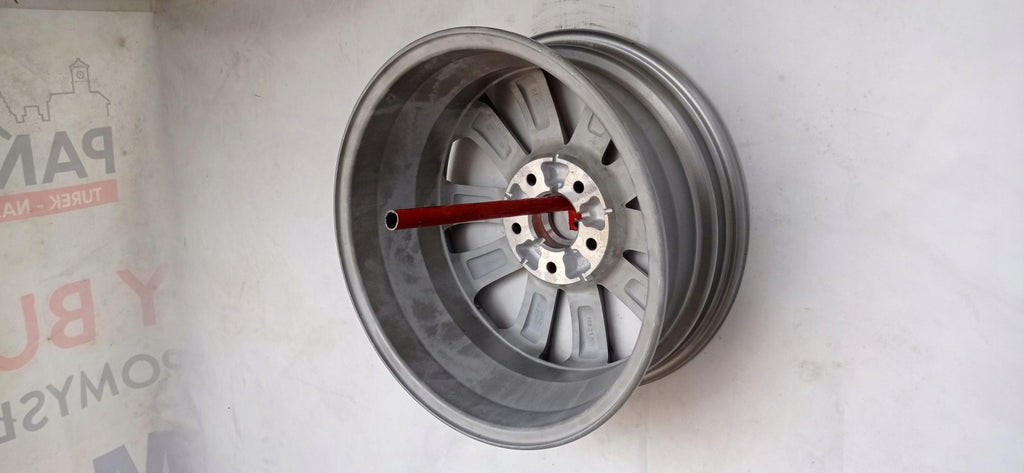 1x Alufelge 16 Zoll 6.5" 5x114.3 53ET Glanz Silber 52910-3Y450 Hyundai Elantra FEL1752950071ke