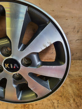 Laden Sie das Bild in den Galerie-Viewer, 1x Alufelge 14 Zoll 5.0&quot; 4x100 49ET Glanz Silber 52910-1Y390 Kia Mg Rim Wheel