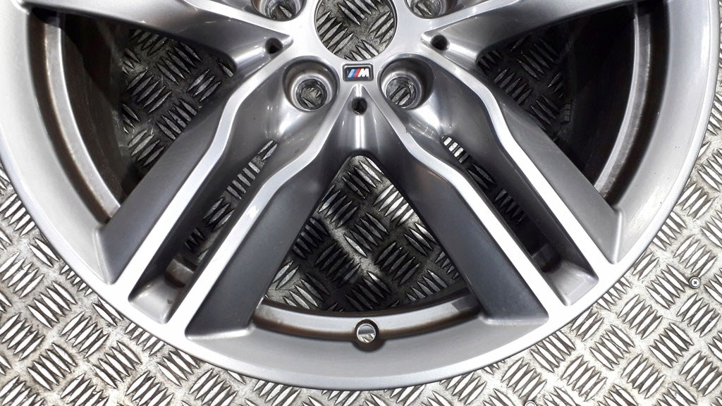 1x Alufelge 18 Zoll 7.5" 5x112 51ET Glanz Graphit 9503053 BMW F39 X1 F48 FEL9068060624ca