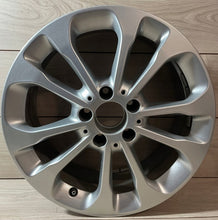 Laden Sie das Bild in den Galerie-Viewer, 1x Alufelge 17 Zoll 6.5" 5x112 A1564011700 Mercedes-Benz X156 Rim Wheel FEL3464928322xl