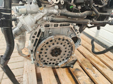 Laden Sie das Bild in den Galerie-Viewer, Motor Honda Crv LFC3 2.0 2023 Benzin Engine Unkomplett MOT8249458456rd