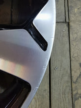 Laden Sie das Bild in den Galerie-Viewer, 1x Alufelge 17 Zoll 7.0&quot; 4x108 J1BC1007C1A Ford Fiesta Rim Wheel