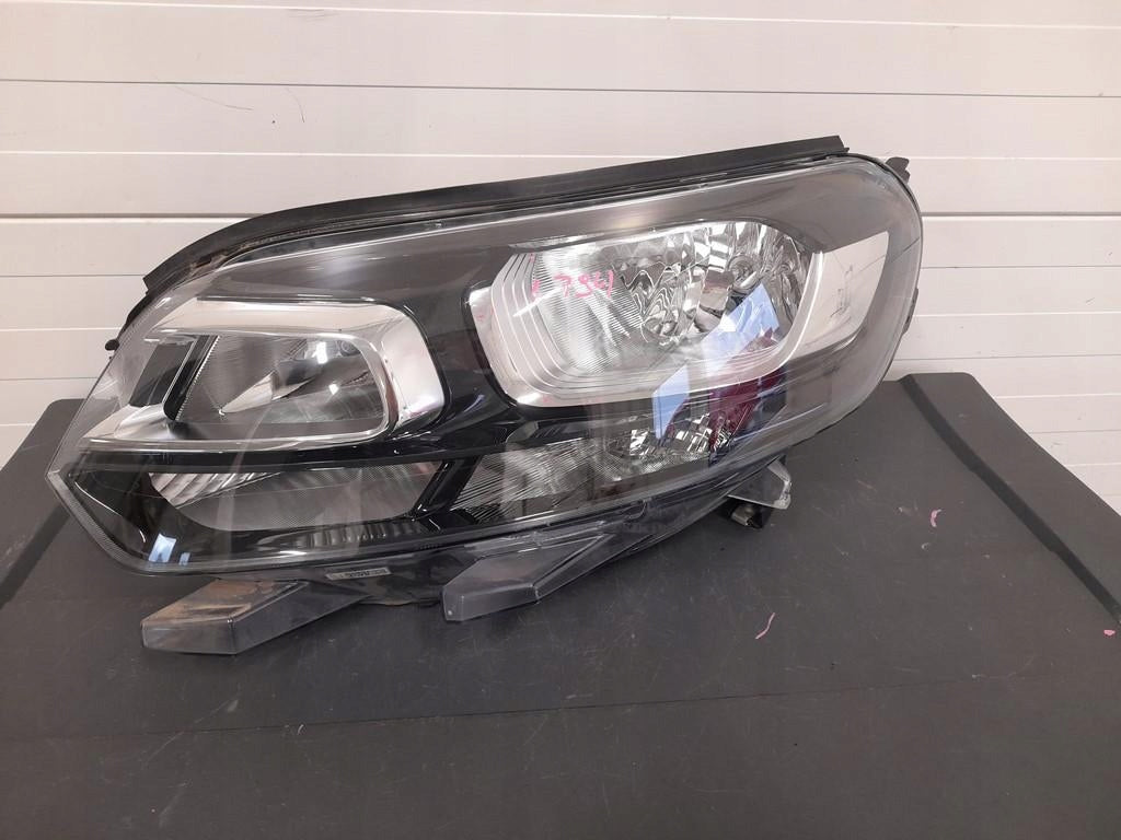 Frontscheinwerfer Citroën Jumpy 9808567780-00 Links Scheinwerfer Headlight SCH9479153643bi