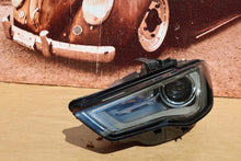 Laden Sie das Bild in den Galerie-Viewer, Frontscheinwerfer Audi A3 8V0941005A Xenon Links Scheinwerfer Headlight