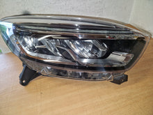 Laden Sie das Bild in den Galerie-Viewer, Frontscheinwerfer Renault Captur I 260100400R LED Rechts Scheinwerfer Headlight