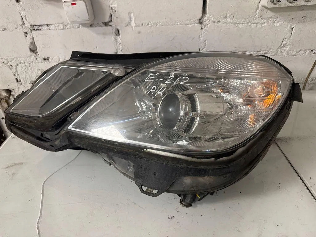 Frontscheinwerfer Mercedes-Benz A2128208361 Links Scheinwerfer Headlight SCH6879495651zq