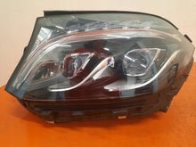 Laden Sie das Bild in den Galerie-Viewer, Frontscheinwerfer Mercedes-Benz X166 A16682023 Links Scheinwerfer Headlight SCH9633569025gr