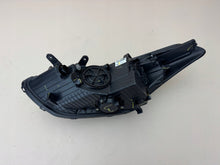 Load image into Gallery viewer, Frontscheinwerfer Hyundai I30 92102-A6010 Rechts Scheinwerfer Headlight SCH3234868187hy
