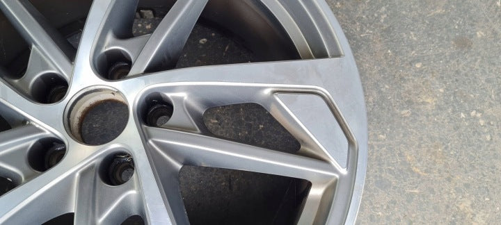 1x Alufelge 19 Zoll 8Y0601025R Audi A3 Rim Wheel FEL5236272346nx