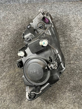 Laden Sie das Bild in den Galerie-Viewer, Frontscheinwerfer VW Caddy III 1EL010551 2K5941005 Links Scheinwerfer Headlight SCH2947250810hg
