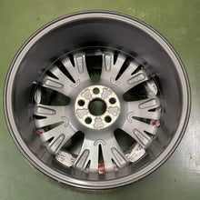Laden Sie das Bild in den Galerie-Viewer, 1x Alufelge 17 Zoll 6.5" 5x100 50ET PW4570D005 Mg Rim Wheel FEL4163324190ea