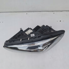 Laden Sie das Bild in den Galerie-Viewer, Frontscheinwerfer Mercedes-Benz W247 A2479061903 LED Links Headlight