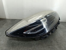 Laden Sie das Bild in den Galerie-Viewer, Frontscheinwerfer Renault Scenic 260106928R 89906002 Rechts Headlight SCH3863502981fz