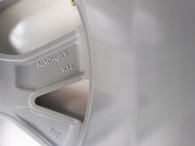 Laden Sie das Bild in den Galerie-Viewer, 2x Alufelge 17 Zoll 7.0&quot; 5x114.3 40ET Glanz 403004404R Renault Rim Wheel