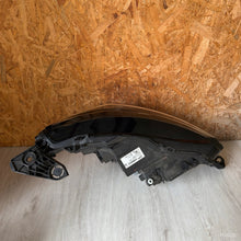 Laden Sie das Bild in den Galerie-Viewer, Frontscheinwerfer Peugeot 2008 II 9855524680 LED Ein Stück (Rechts oder Links)