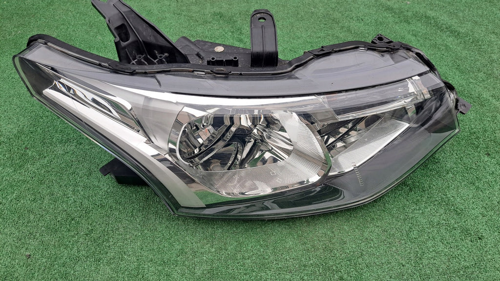 Frontscheinwerfer Mitsubishi Outlander III 8301C1-98 Rechts Headlight