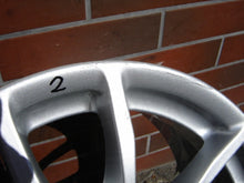 Load image into Gallery viewer, 1x Alufelge 16 Zoll 7.0&quot; 5x120 40ET Glanz Silber 6796202 BMW 1 F20 Rim Wheel