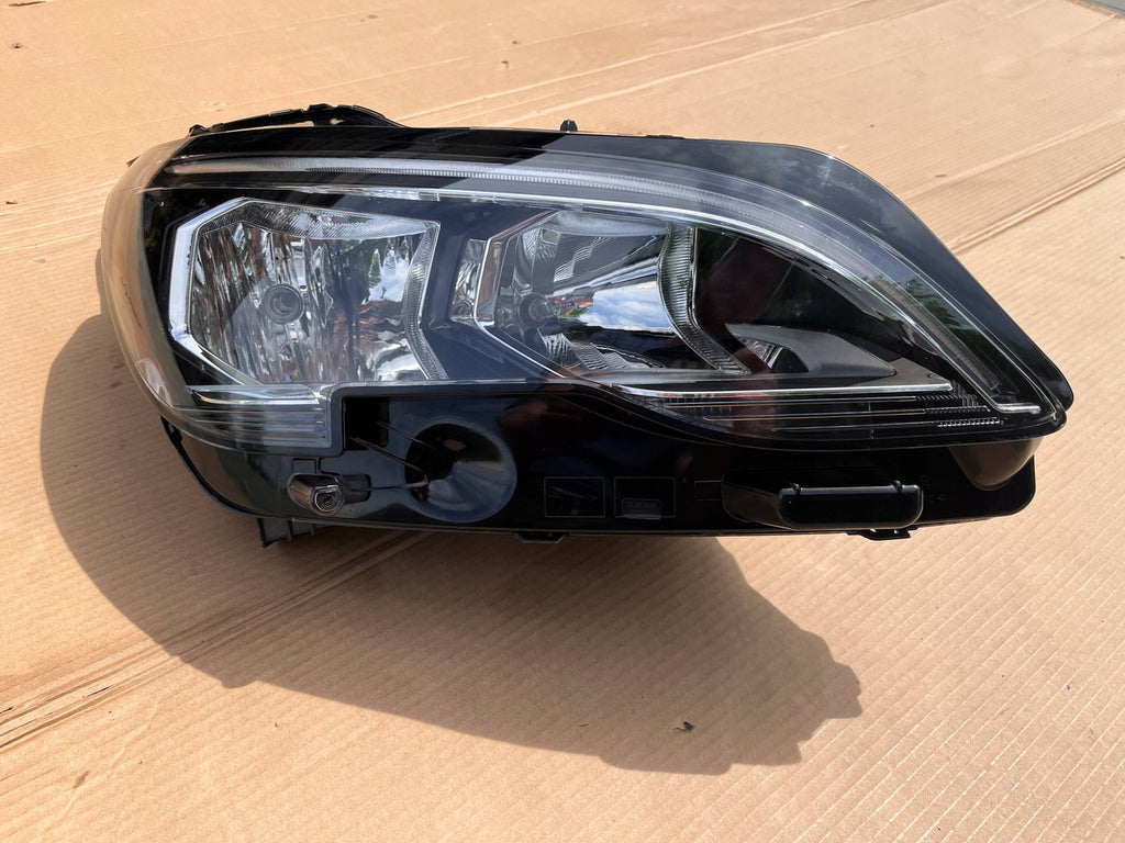 Frontscheinwerfer Peugeot 3008 9810478080 Rechts Scheinwerfer Headlight