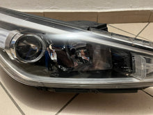 Load image into Gallery viewer, Frontscheinwerfer Hyundai I30 III LED Rechts Scheinwerfer Headlight