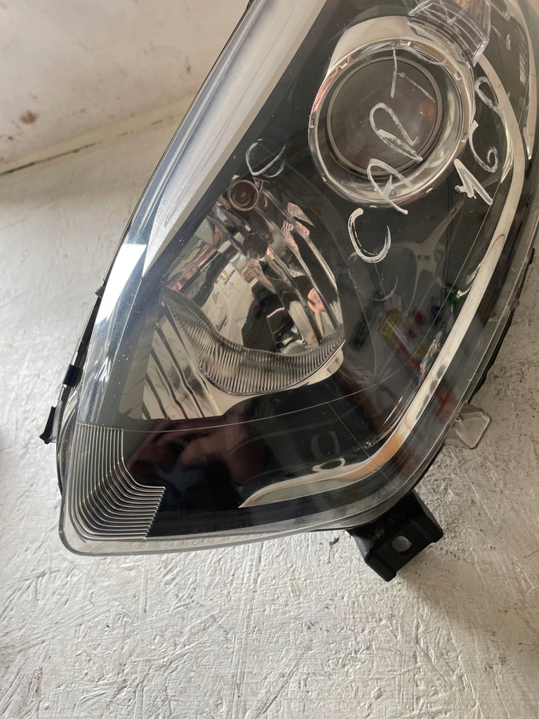 Frontscheinwerfer Renault Captur 1305237129 Links Scheinwerfer Headlight SCH7002942830vg