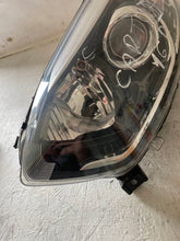 Laden Sie das Bild in den Galerie-Viewer, Frontscheinwerfer Renault Captur 1305237129 Links Scheinwerfer Headlight SCH7002942830vg