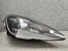 Laden Sie das Bild in den Galerie-Viewer, Frontscheinwerfer Porsche Cayenne 9Y0941036L LED Rechts Scheinwerfer Headlight SCH7018493543iu
