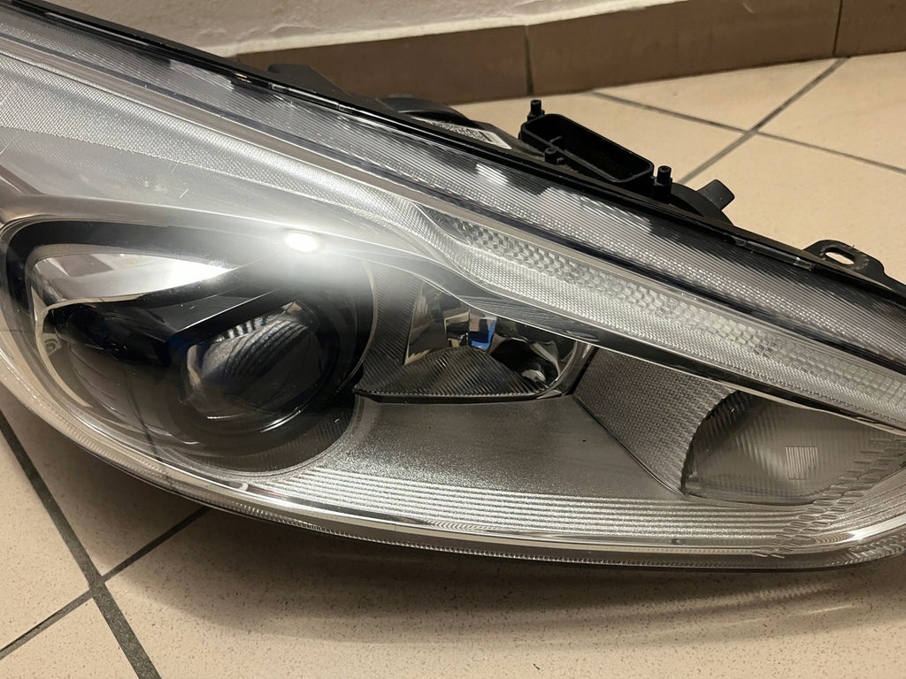 Frontscheinwerfer Ford Focus F1EB-13D154 Rechts Scheinwerfer Headlight