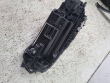 Laden Sie das Bild in den Galerie-Viewer, Frontscheinwerfer Skoda Superb 3P1941016 Rechts Scheinwerfer Headlight SCH5341458729qt