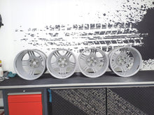 Load image into Gallery viewer, 4x Alufelge 18 Zoll 8.0" 5x130 57ET Silber 7L5601025A Porsche Cayenne Rim Wheel FEL2109484587vj