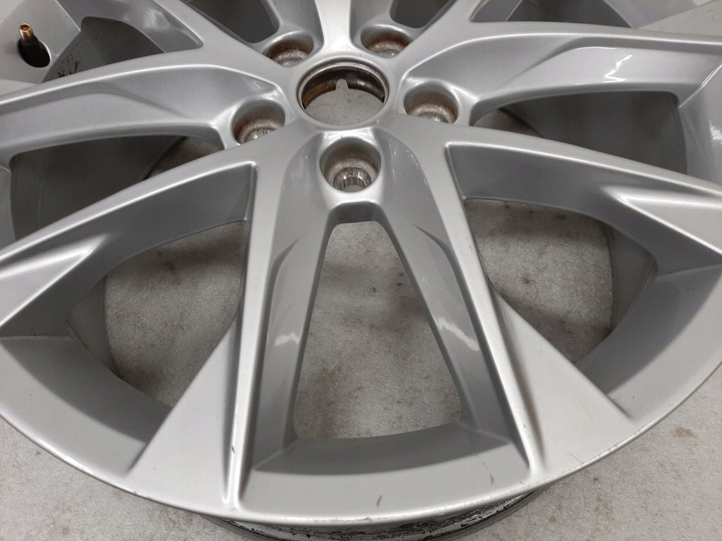 1x Alufelge 18 Zoll 7.5" 5x112 51ET Glanz Silber 5F0601025 Seat Leon Rim Wheel