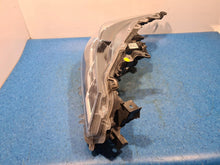 Laden Sie das Bild in den Galerie-Viewer, Frontscheinwerfer Toyota Corolla 81110-02T30-00 Rechts Scheinwerfer Headlight SCH4724461975pd