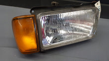 Load image into Gallery viewer, Frontscheinwerfer VW Jetta I 302-122932 Rechts Scheinwerfer Headlight SCH9545527319dp