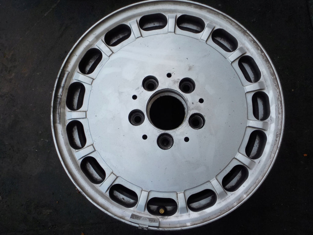1x Alufelge 15 Zoll 6.5" 5x112 49ET Glanz Silber Mercedes-Benz 124 Rim Wheel FEL8836414115jg