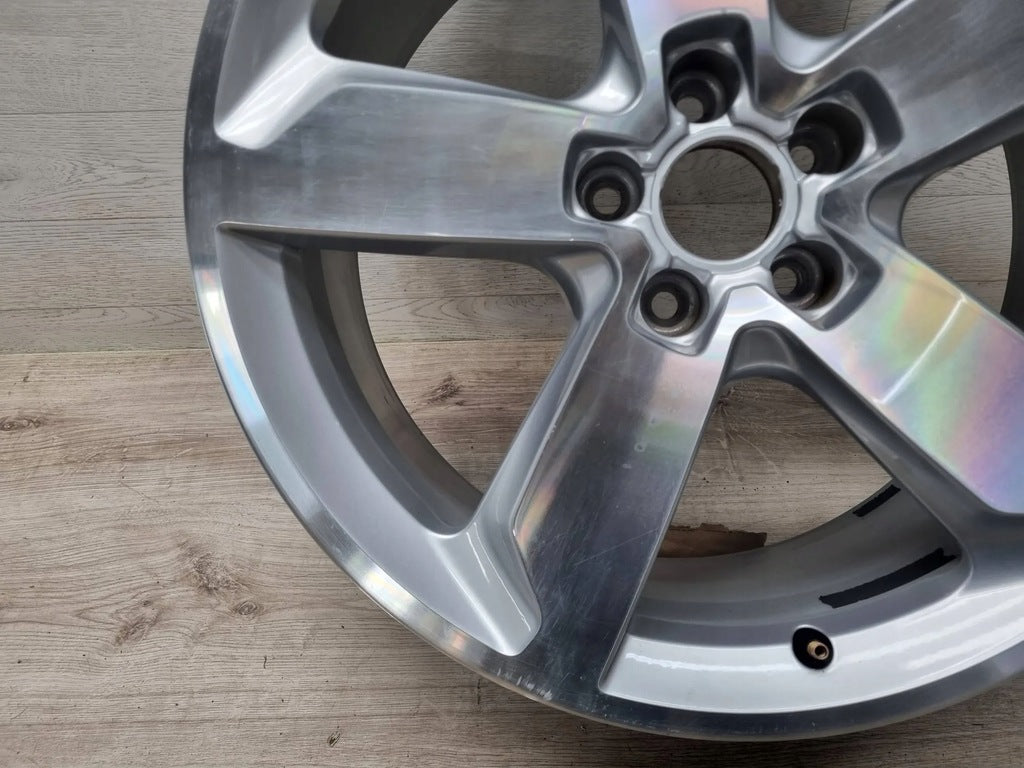 1x Alufelge 19 Zoll 8.0" 5x112 39ET Glanz Silber 8R0601025 Audi Q5 Rim Wheel FEL5696985159cm