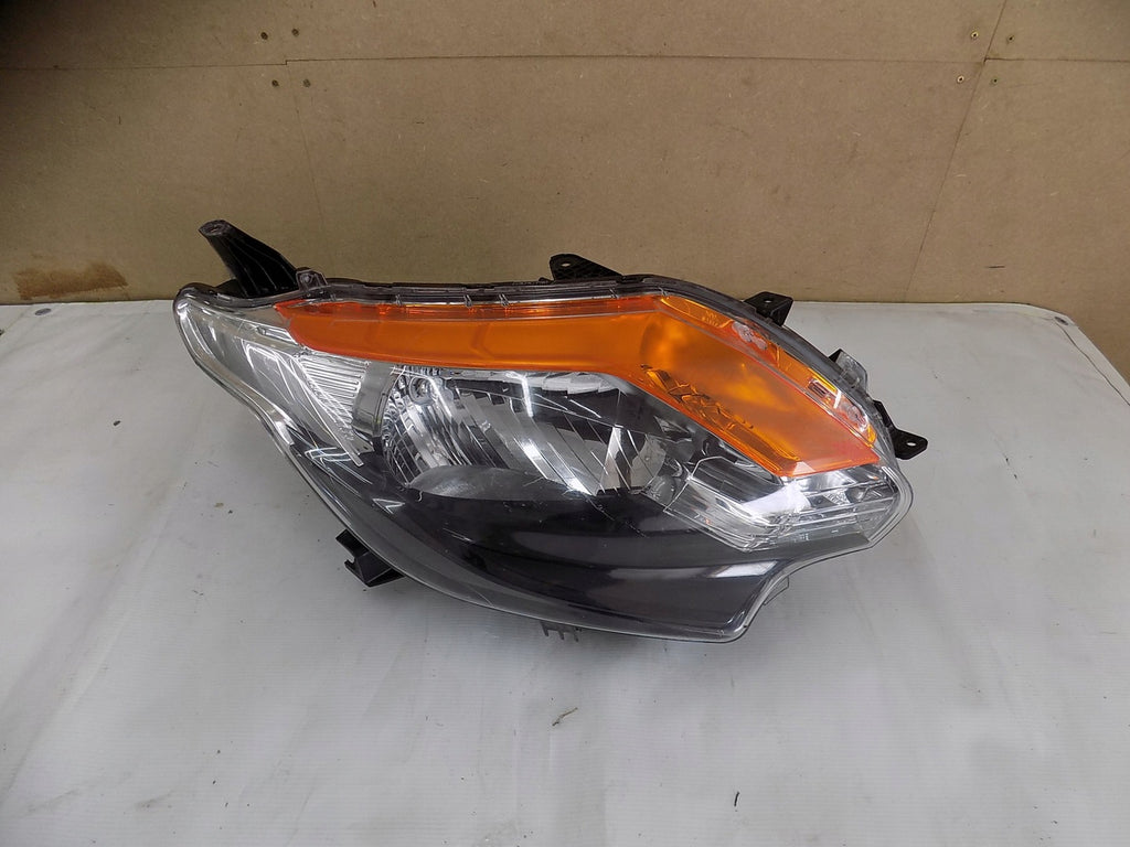 Frontscheinwerfer Mitsubishi L200 8301D154 Rechts Scheinwerfer Headlight